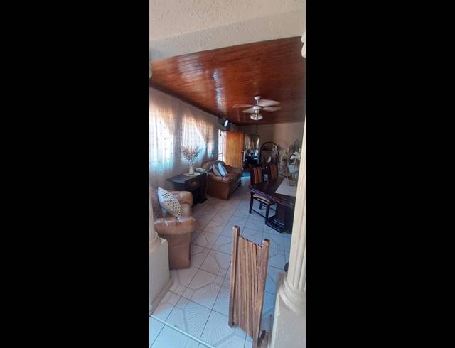 3 BEDROOM HOUSE FOR SALE IN LAUDIUM